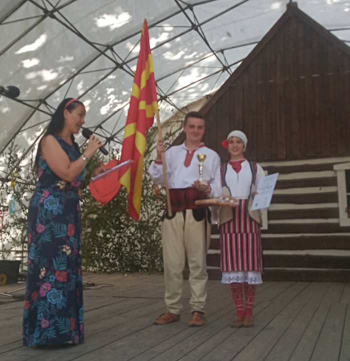 prvo mesto tradicionalna igra