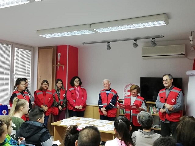 Црвен крст ја одбележа Неделата на грижа за стари лица