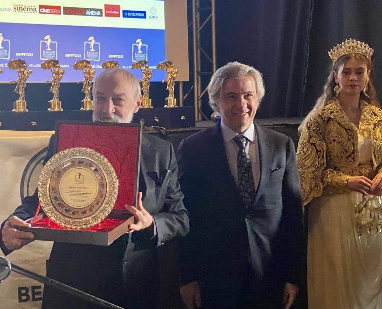 Mето Jовановски со награда за животно дело на 8. „Балкан панорама филмски фестивал“ во Измир