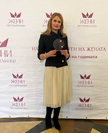 Директорката на НУ „Охридско лето“, Наташа Поповиќ, избрана за Жена на годината од областа на културата