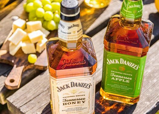 АЛПОЈО Охрид: Кога започнува зимата секое семејство знае што е најдобро Jack Daniel’s