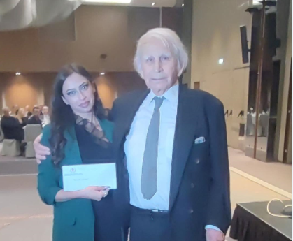 Алма Шемо од Охрид – добитничка на наградата за најдобар студент на Катедрата за македонски јазик